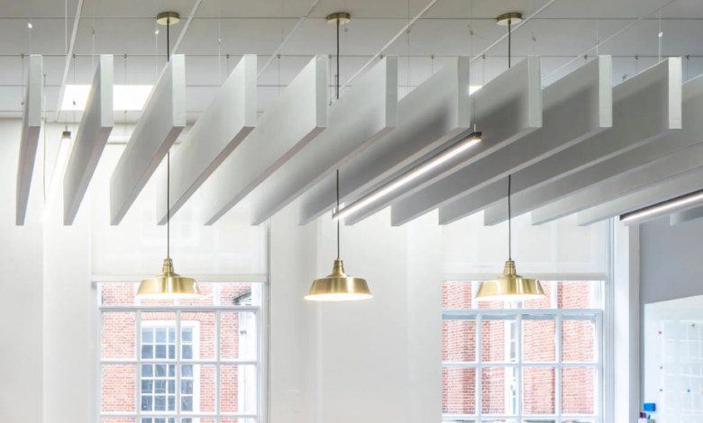 Solutions de plafond acoustique : un équilibre entre design et performance
